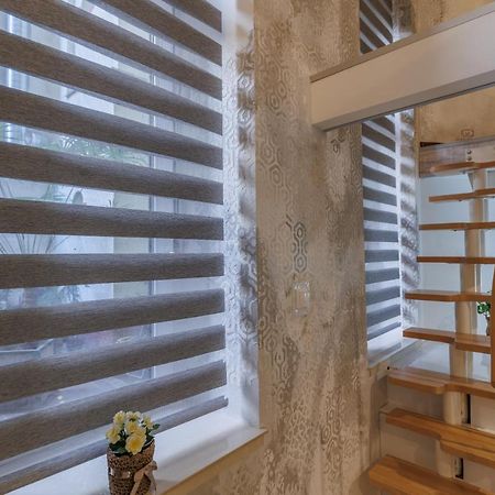 Sleek Minimalist Studio At Inner City Budapest Esterno foto