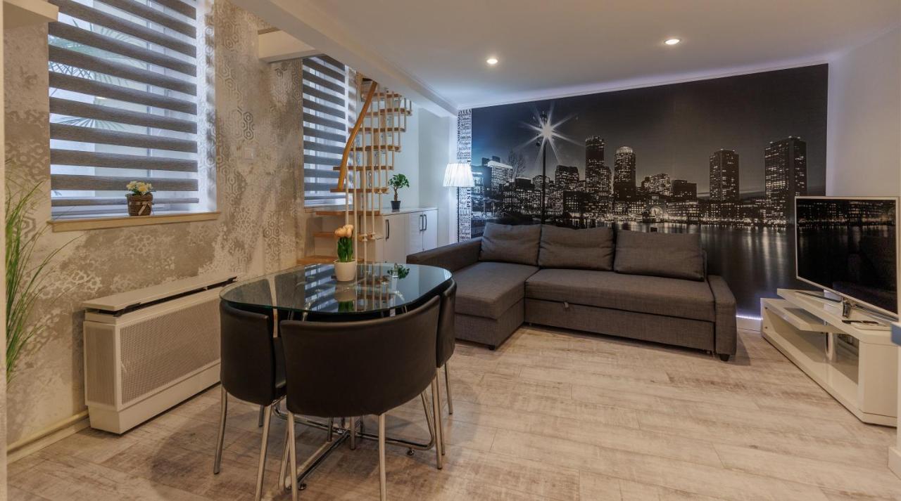 Sleek Minimalist Studio At Inner City Budapest Esterno foto