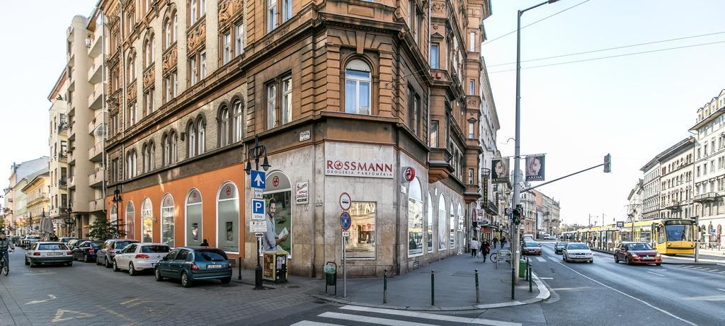 Sleek Minimalist Studio At Inner City Budapest Esterno foto